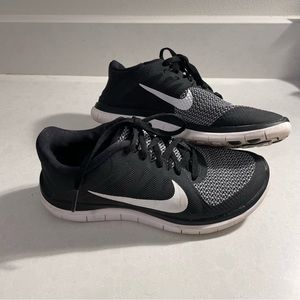 Nike Free Women’s running shoe - 6.5